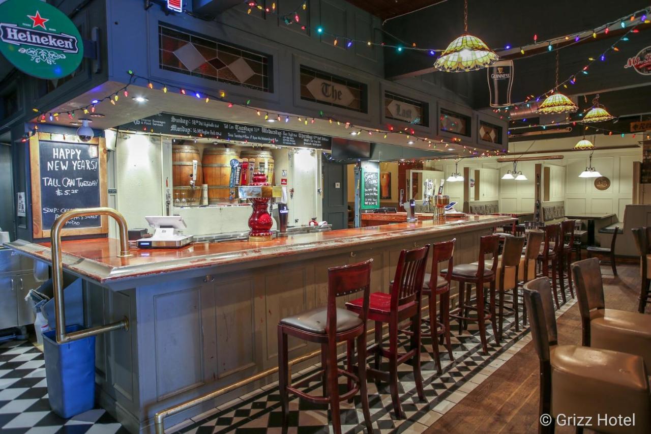 Grizz Hotel Revelstoke Dış mekan fotoğraf