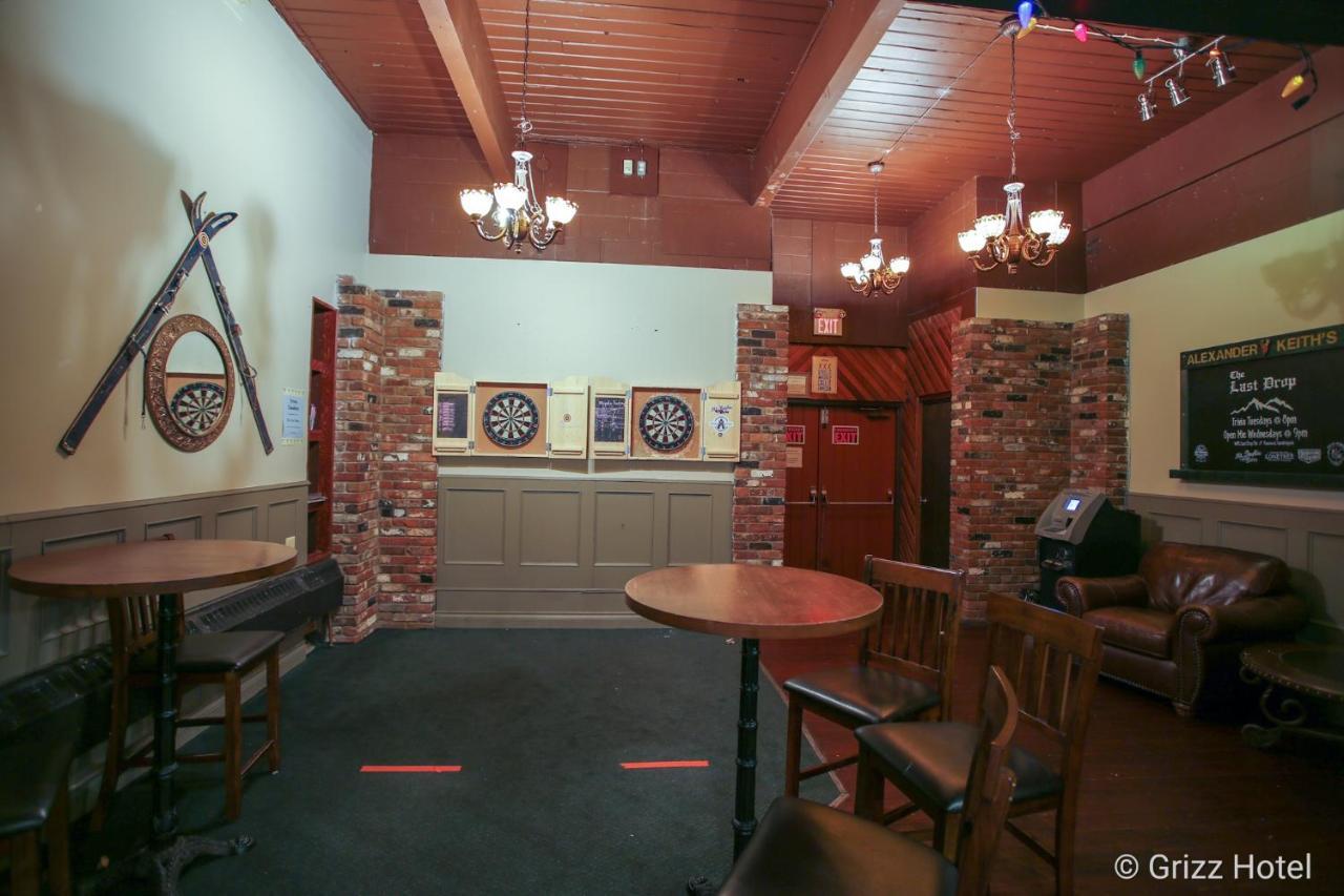 Grizz Hotel Revelstoke Dış mekan fotoğraf